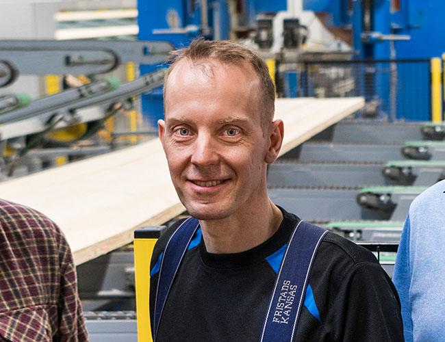 Mikael Bengtsson arbetar med projekt och underhåll