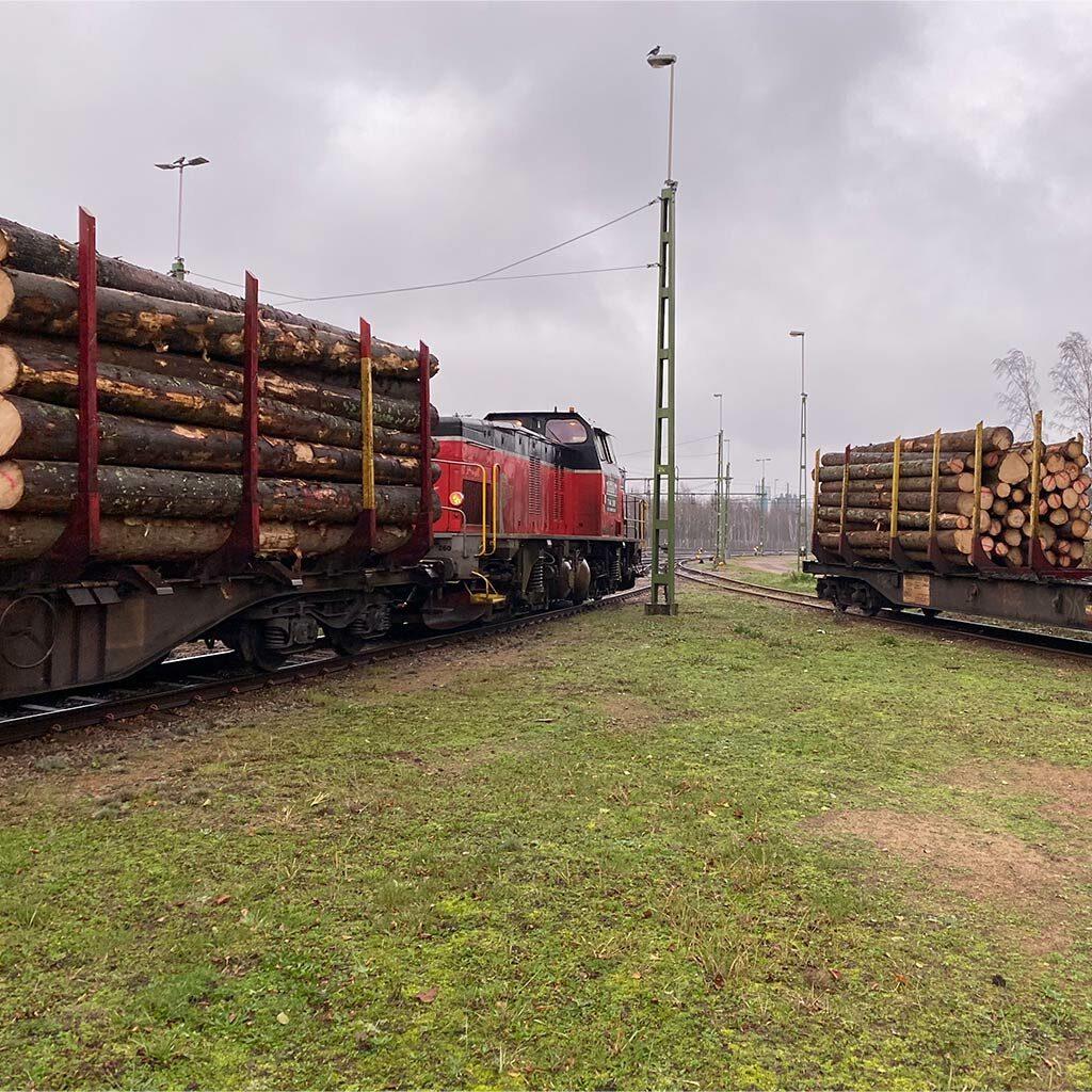 Train deliveries of timber from Värmland